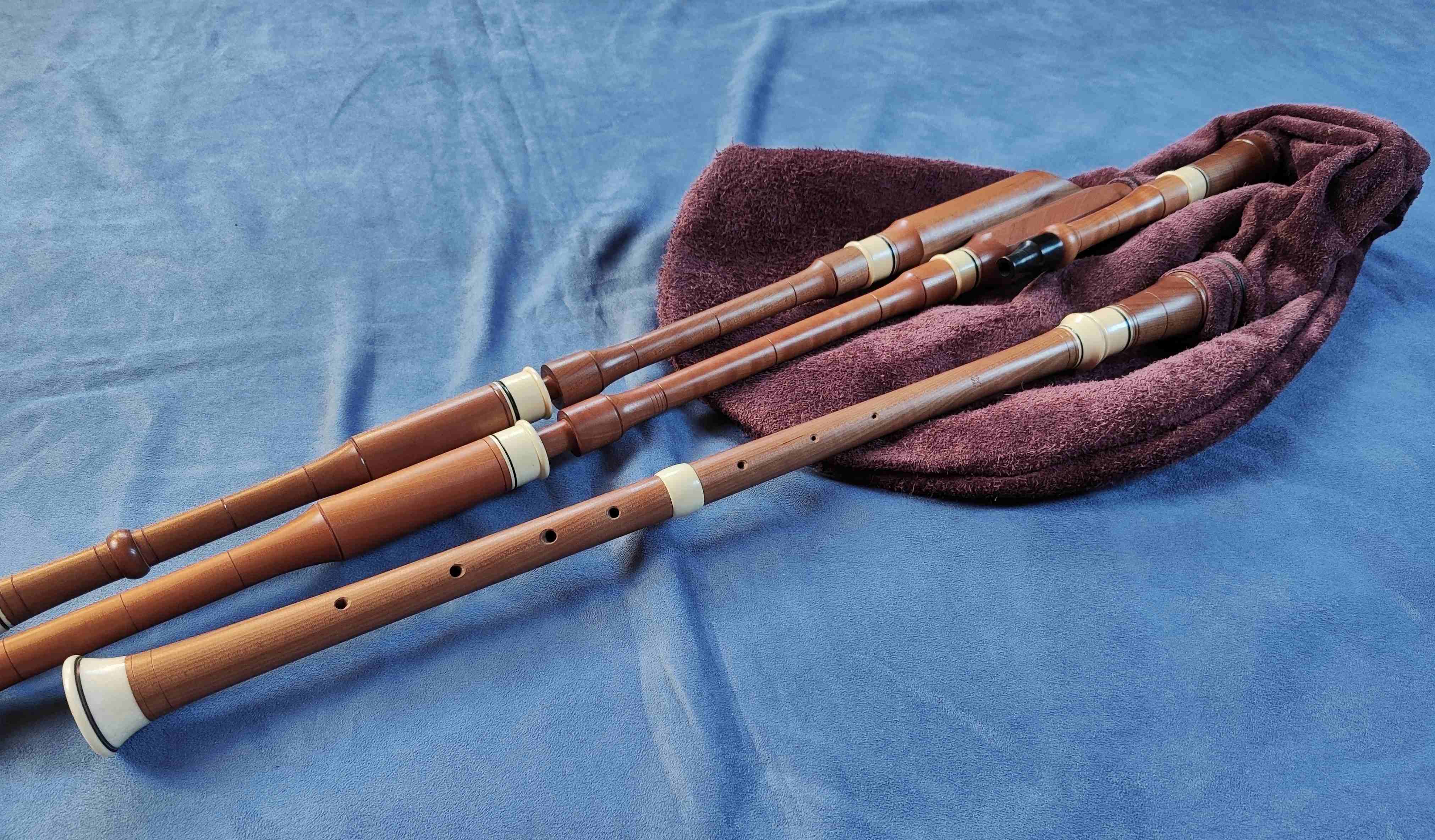 Hümmelchen D tief, halbgeschlossene Griffweise